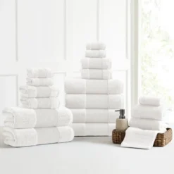 Air Cloud 18-Piece Towel Set.